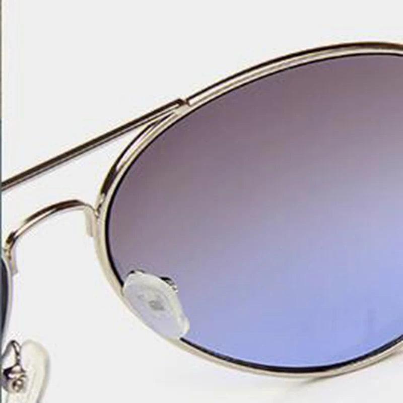 LeonLion 2023 Driving Gradient Sunglasses Women Alloy Mirror Glasses Lady Retro Metal Glasses Lunette De Soleil Femme UV400